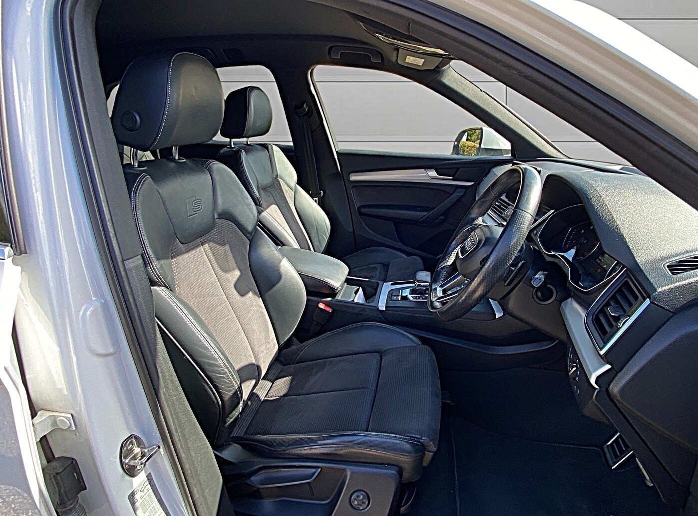 Used Audi Q5 2017 for sale - 76079370: Photo 24