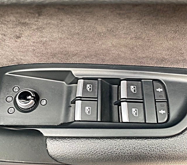 Used Audi Q5 2017 for sale - 76079370: Photo 25