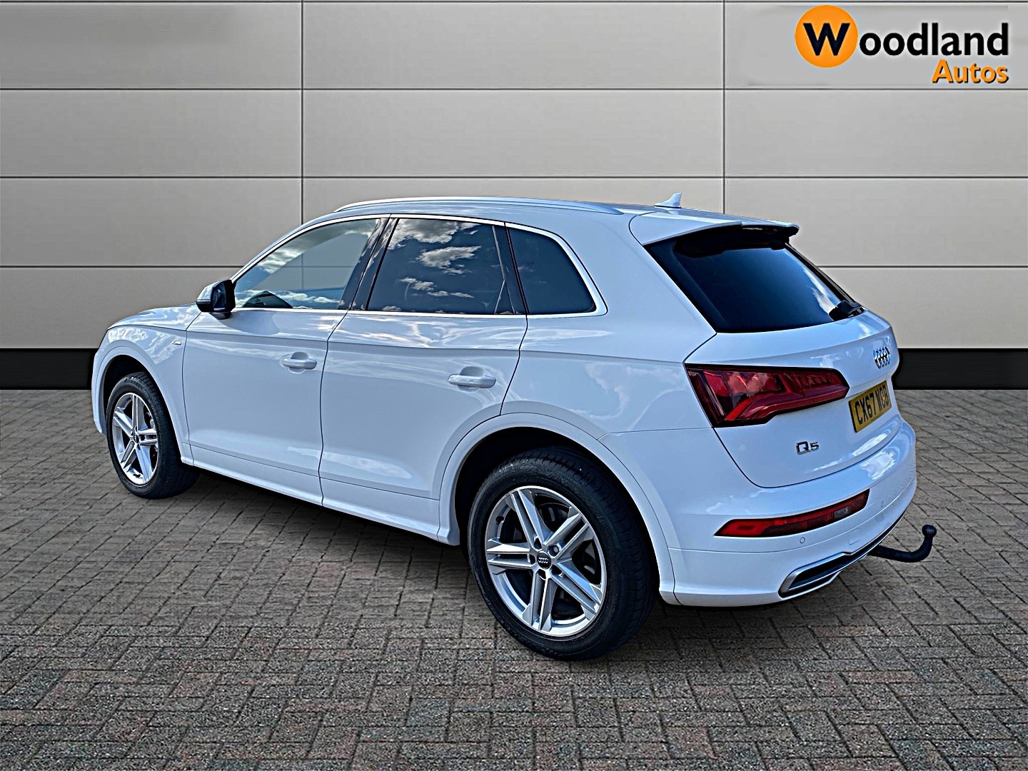 Used Audi Q5 2017 for sale - 76079370: Photo 4