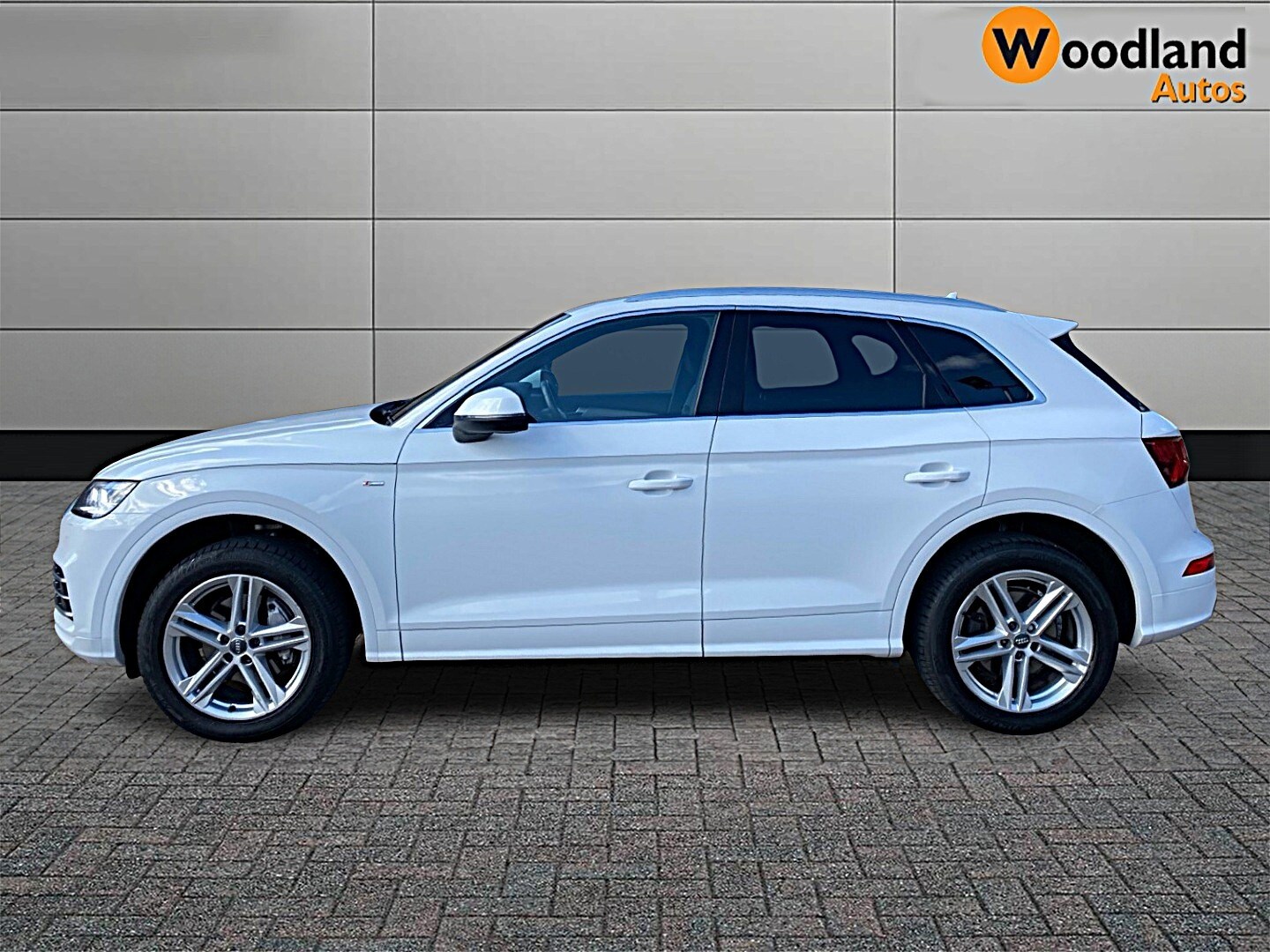Used Audi Q5 2017 for sale - 76079370: Photo 8