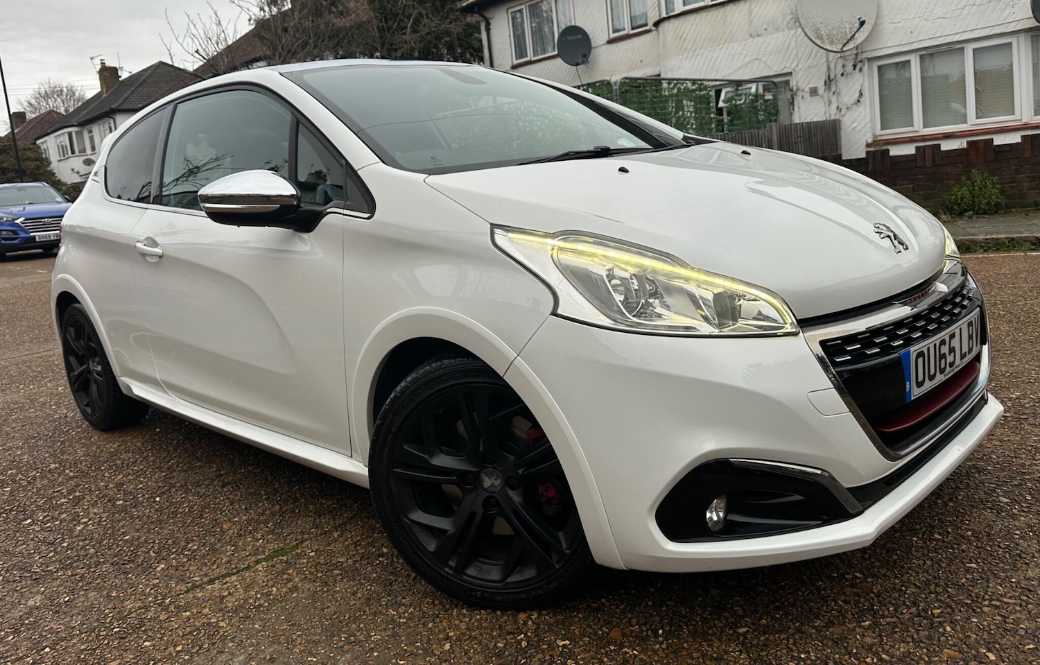 Used Peugeot 208 2015 for sale - 76886905: Photo 1