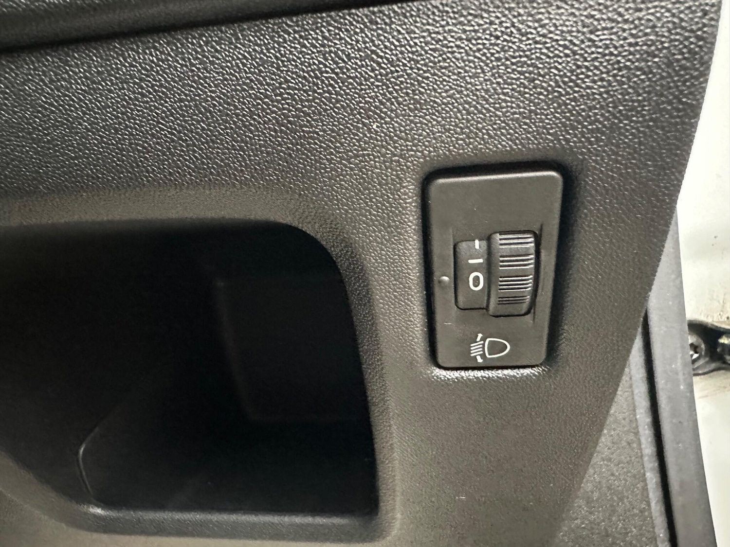 Used Peugeot 208 2015 for sale - 76886905: Photo 19