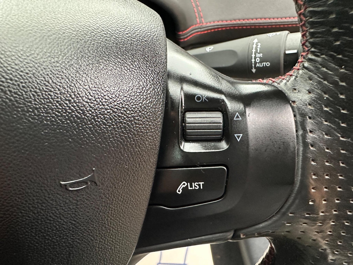 Used Peugeot 208 2015 for sale - 76886905: Photo 20