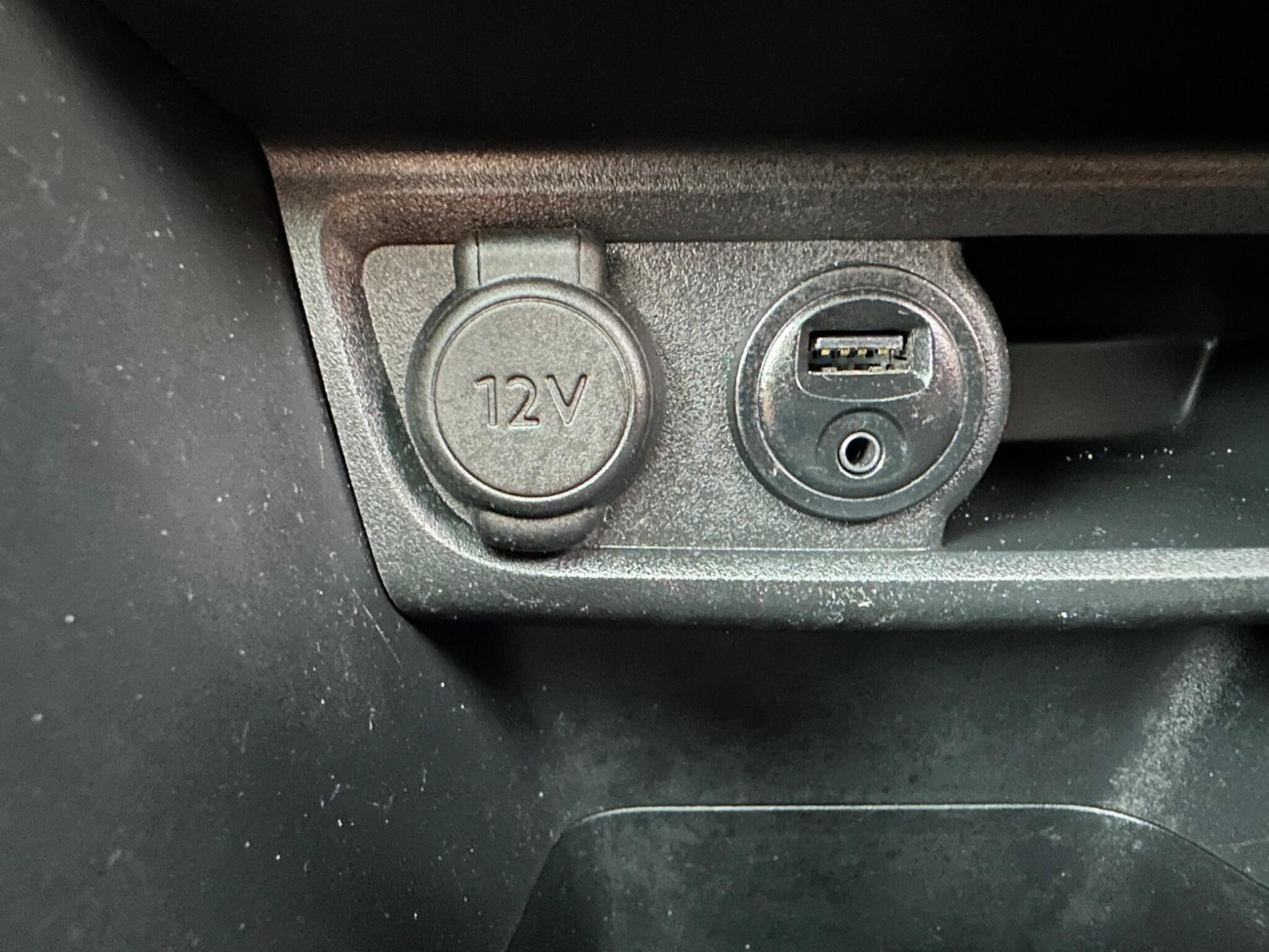 Used Peugeot 208 2015 for sale - 76886905: Photo 23