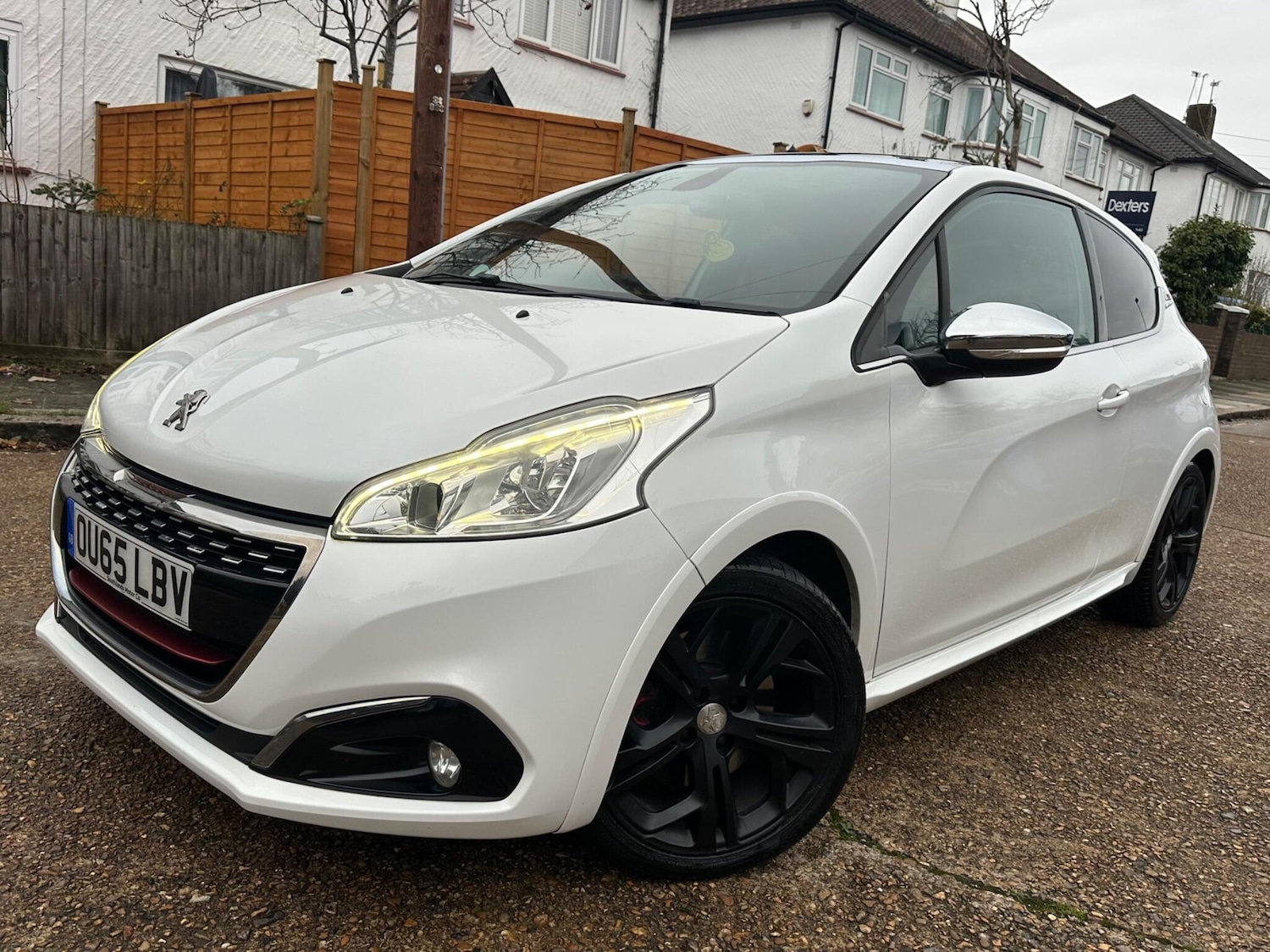 Used Peugeot 208 2015 for sale - 76886905: Photo 3