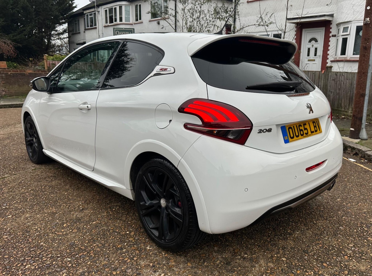 Used Peugeot 208 2015 for sale - 76886905: Photo 4