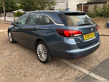 Used Vauxhall Astra 2016 for sale - 79325102: Photo