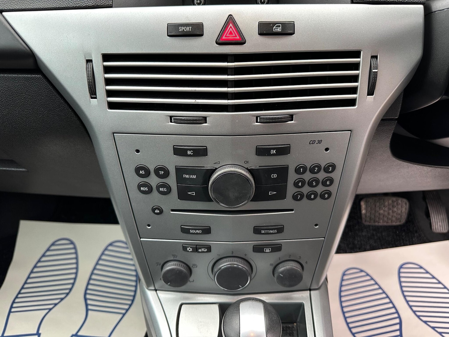 Used Vauxhall Astra 2009 for sale - 76727762: Photo 11