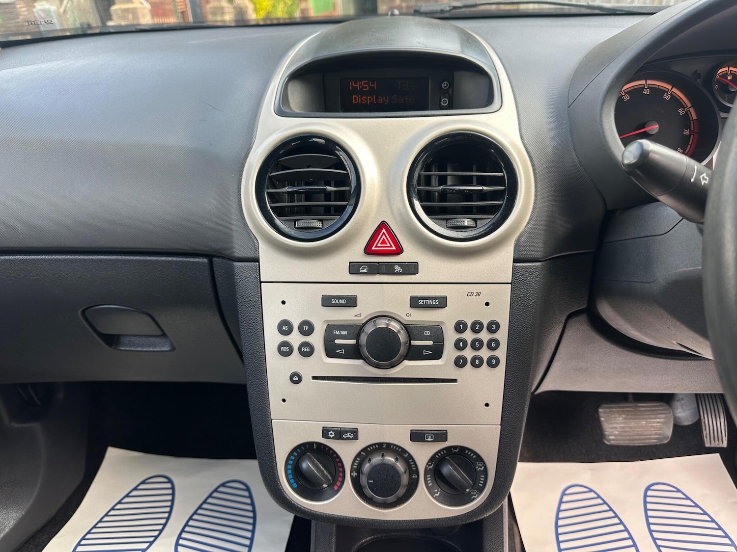 Used Vauxhall Corsa 2008 for sale - 78034301: Photo 11