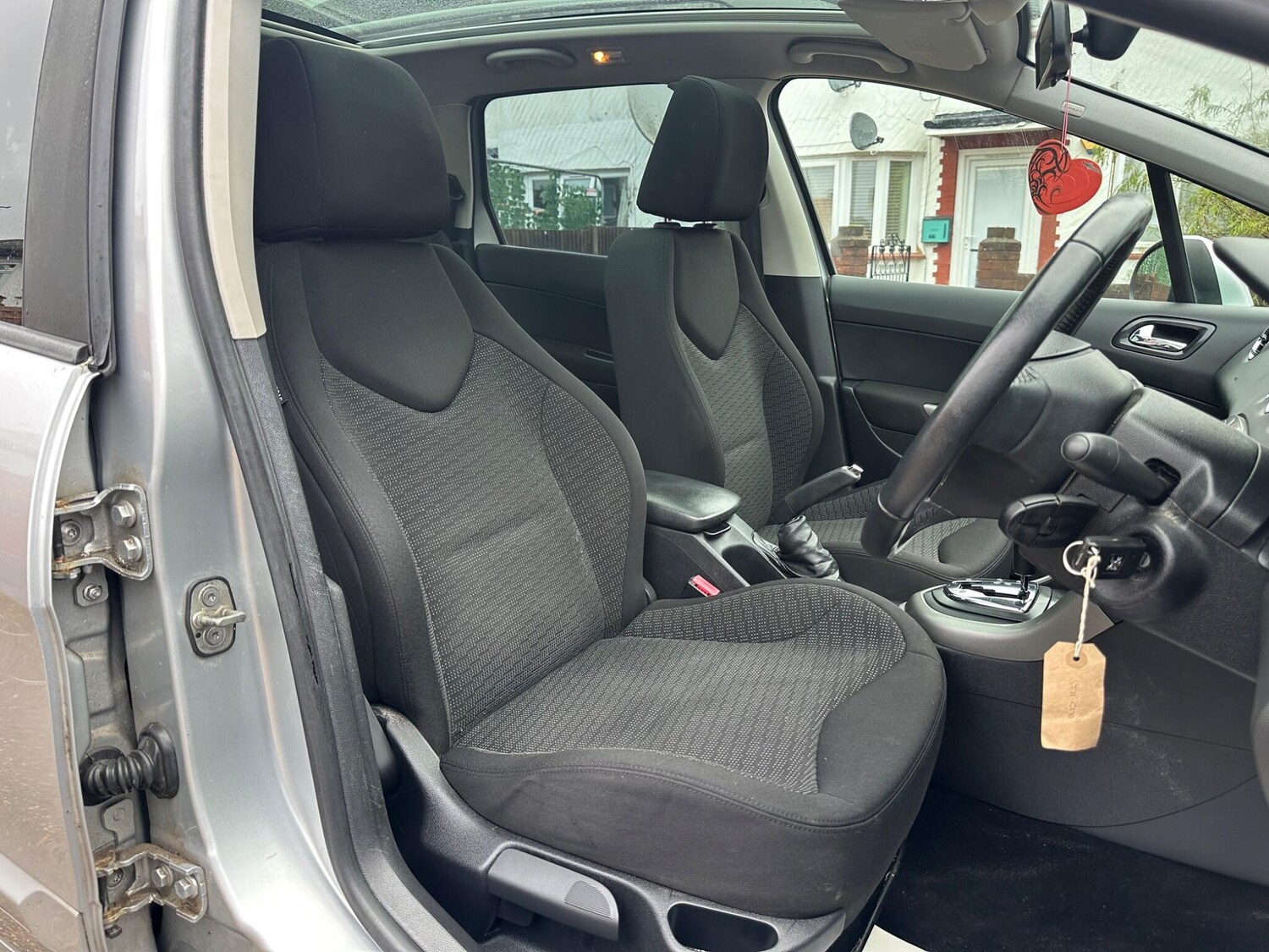 Used Peugeot 308 2011 for sale - 77468536: Photo 12