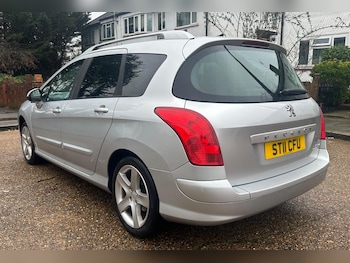 Used Peugeot 308 2011 for sale - 77468536: Photo