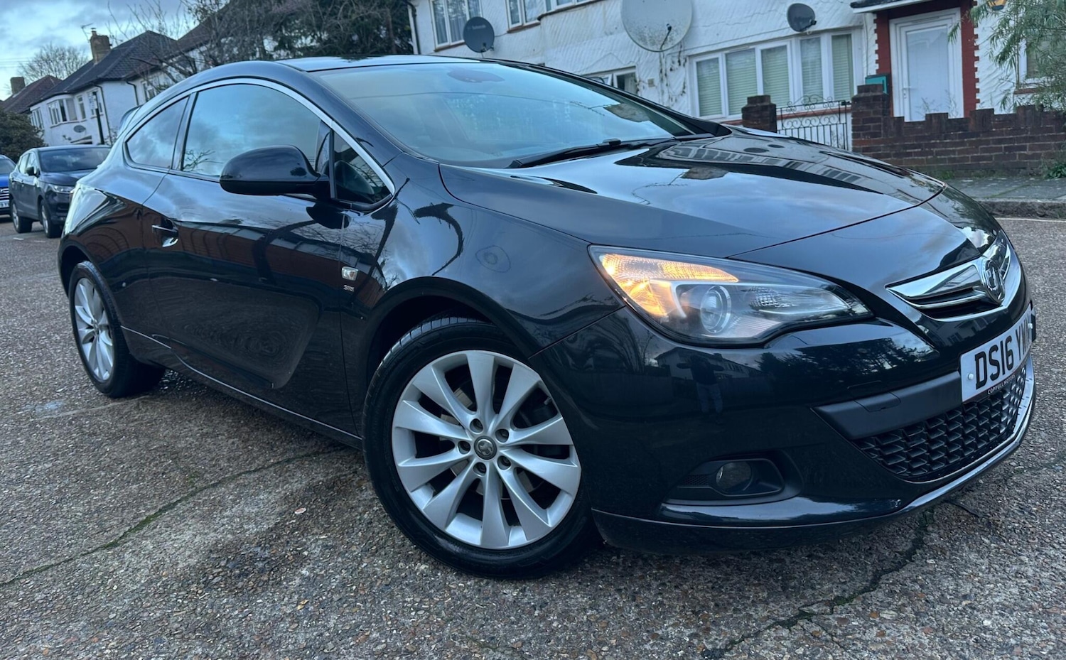 Used Vauxhall Astra GTC 2016 for sale - 76913738: Photo 1