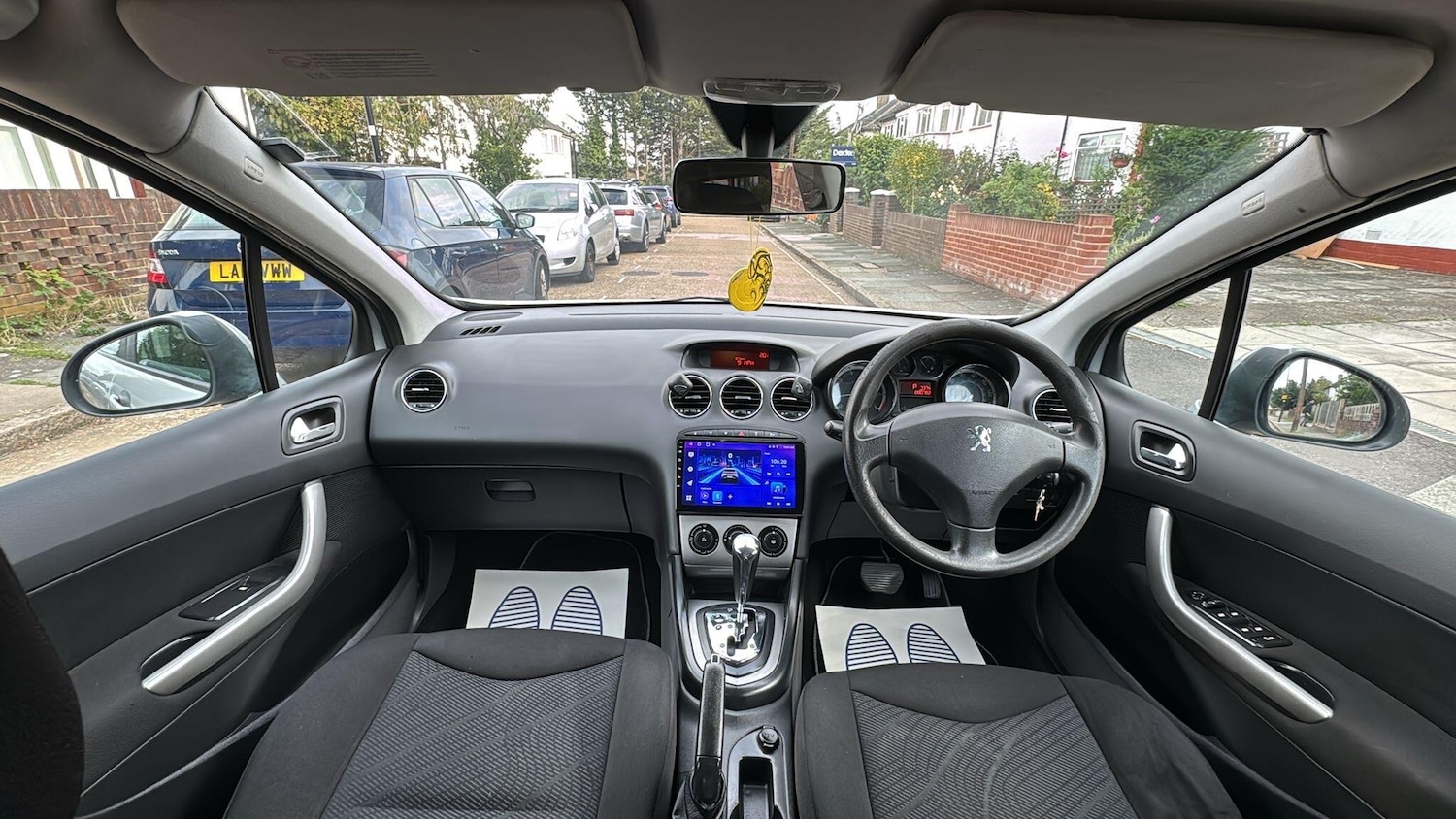 Used Peugeot 308 2010 for sale - 76153196: Photo 9