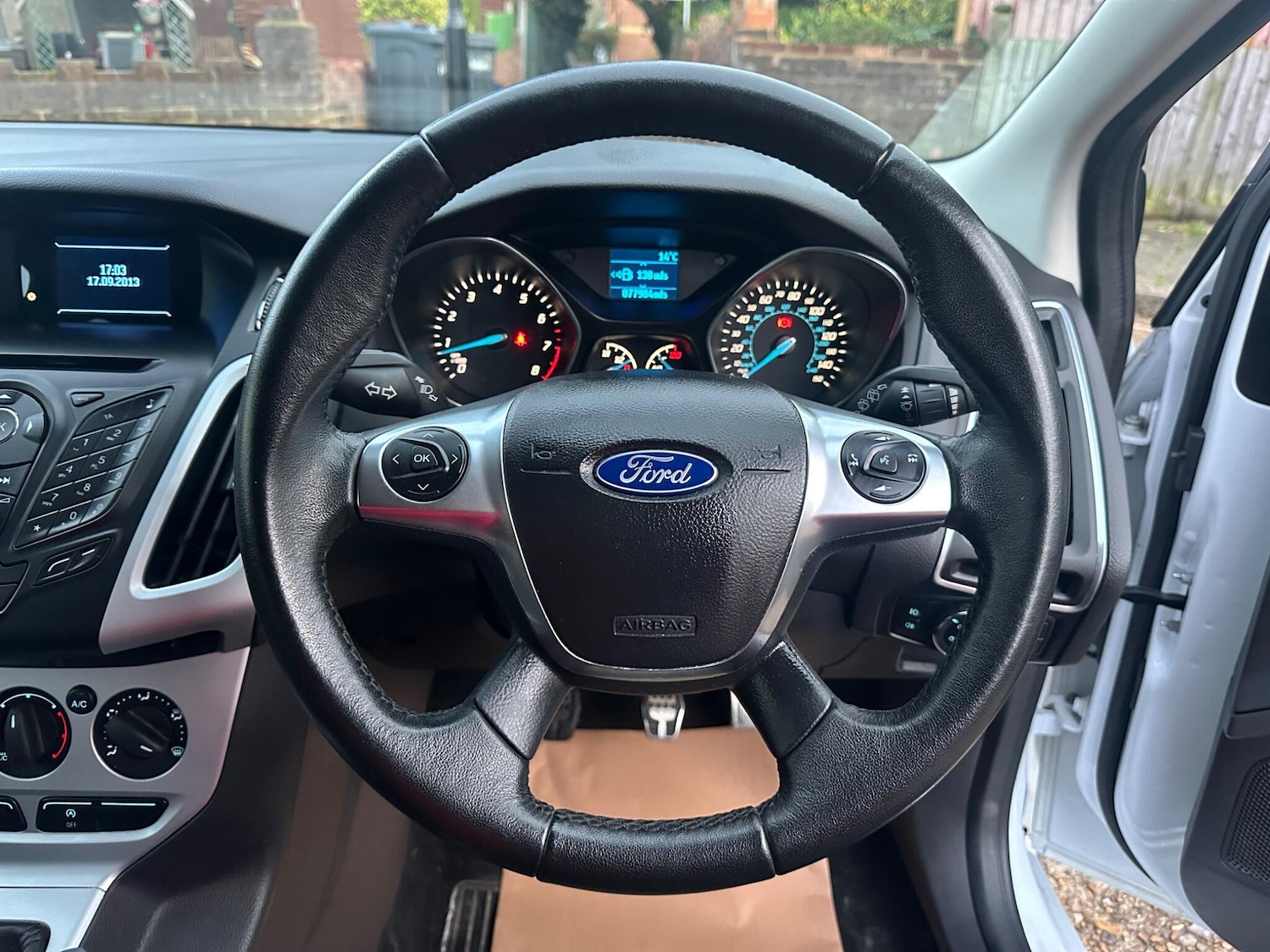 Used Ford Focus for sale - 76550522: Photo 27