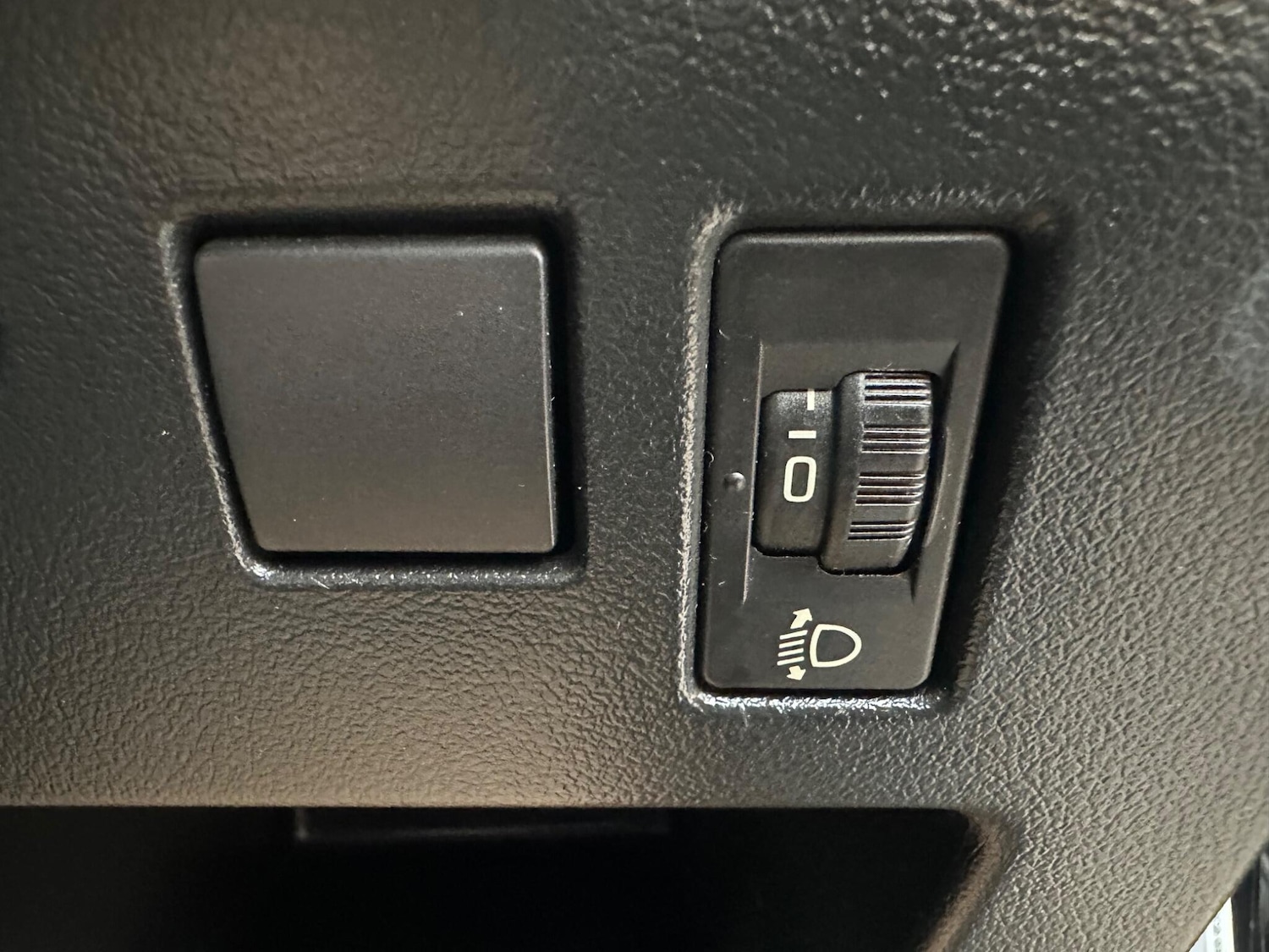 Used Peugeot 308 2010 for sale - 76499167: Photo 18