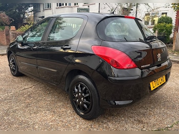 Used Peugeot 308 2010 for sale - 76499167: Photo