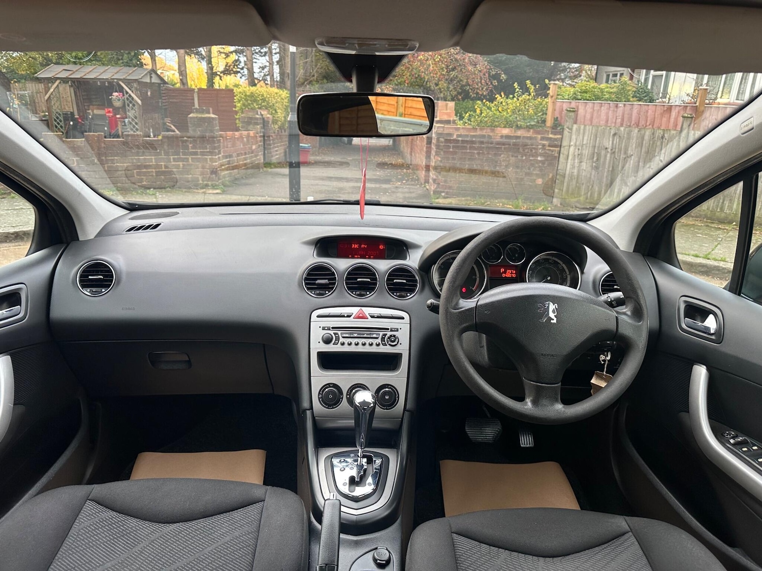 Used Peugeot 308 2010 for sale - 76499167: Photo 9