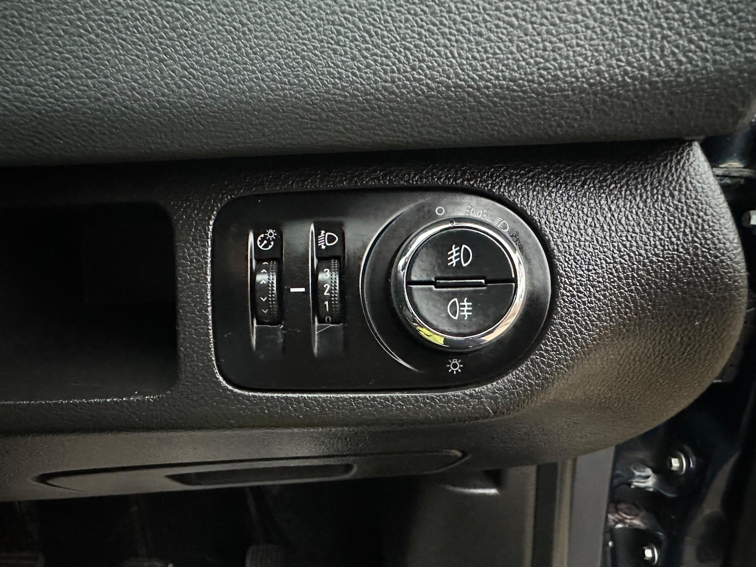 Used Vauxhall Meriva 2014 for sale - 77040797: Photo 20