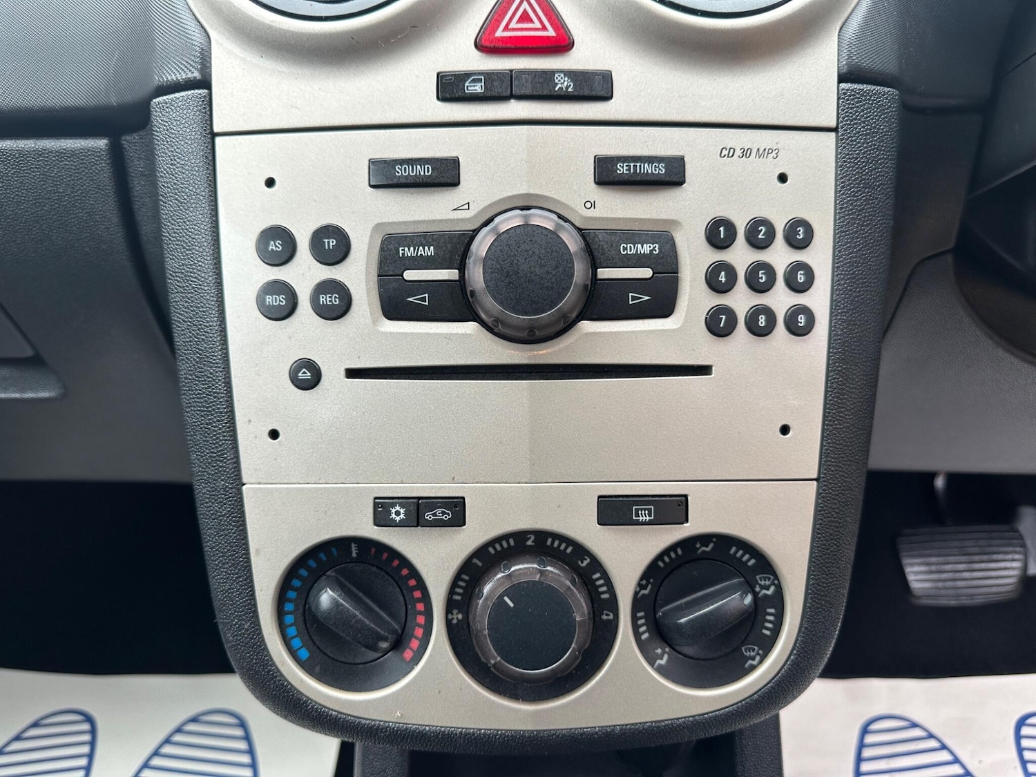 Used Vauxhall Corsa 2007 for sale - 76886901: Photo 13