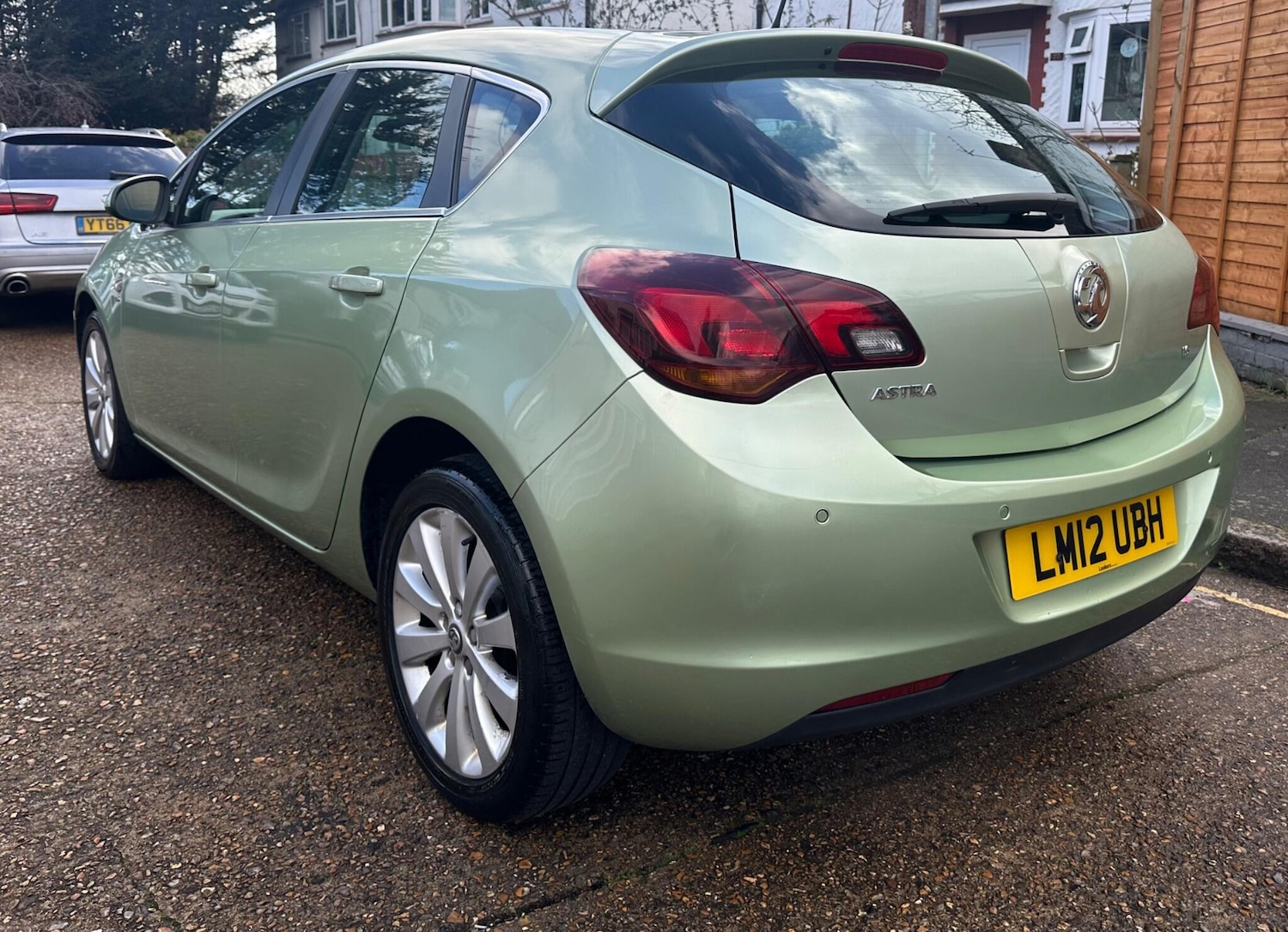 Used Vauxhall Astra for sale - 77709734: Photo 4