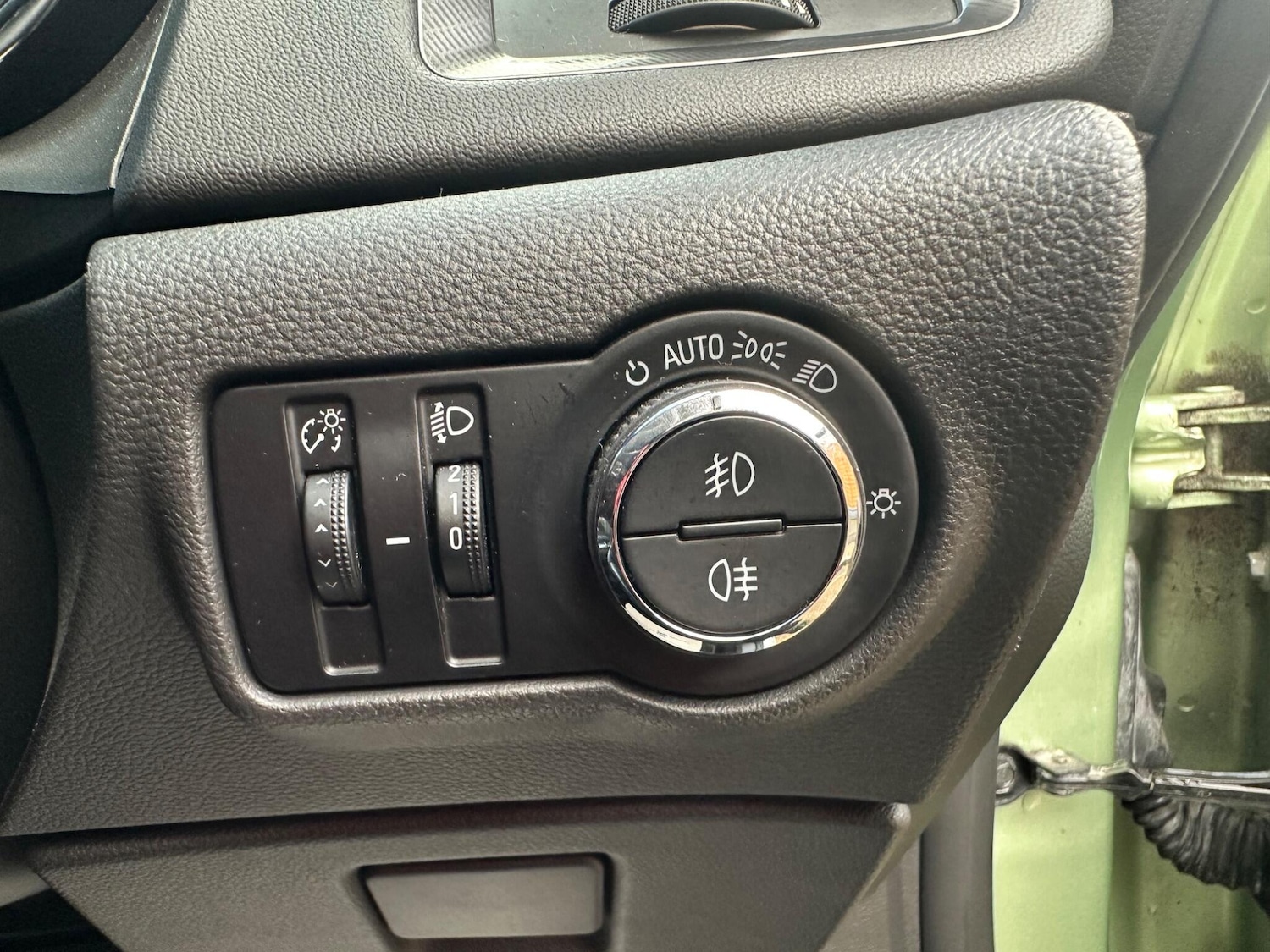 Used Vauxhall Astra 2012 for sale - 77403890: Photo 17