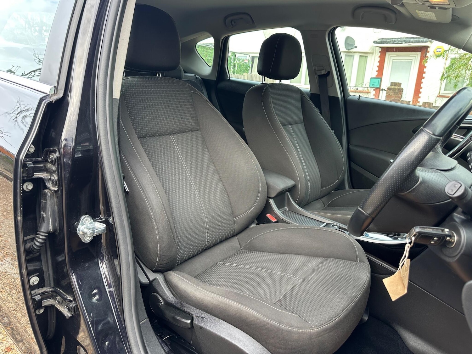 Used Vauxhall Astra 2010 for sale - 76562218: Photo 12