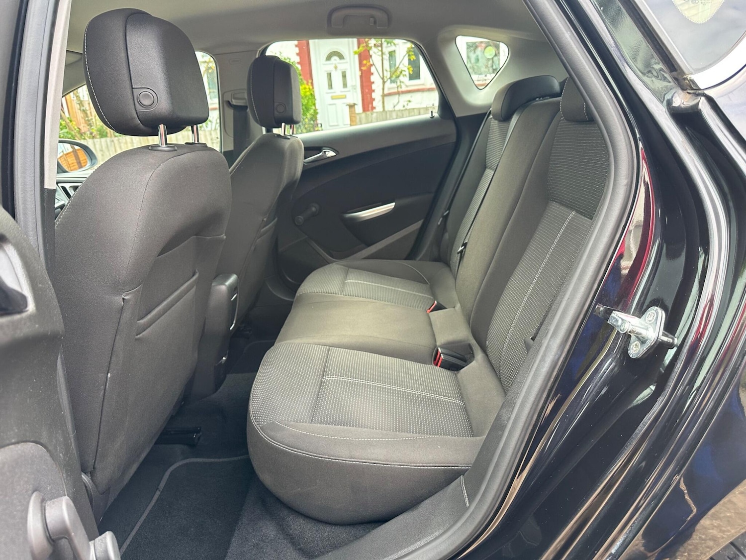 Used Vauxhall Astra 2010 for sale - 76562218: Photo 13