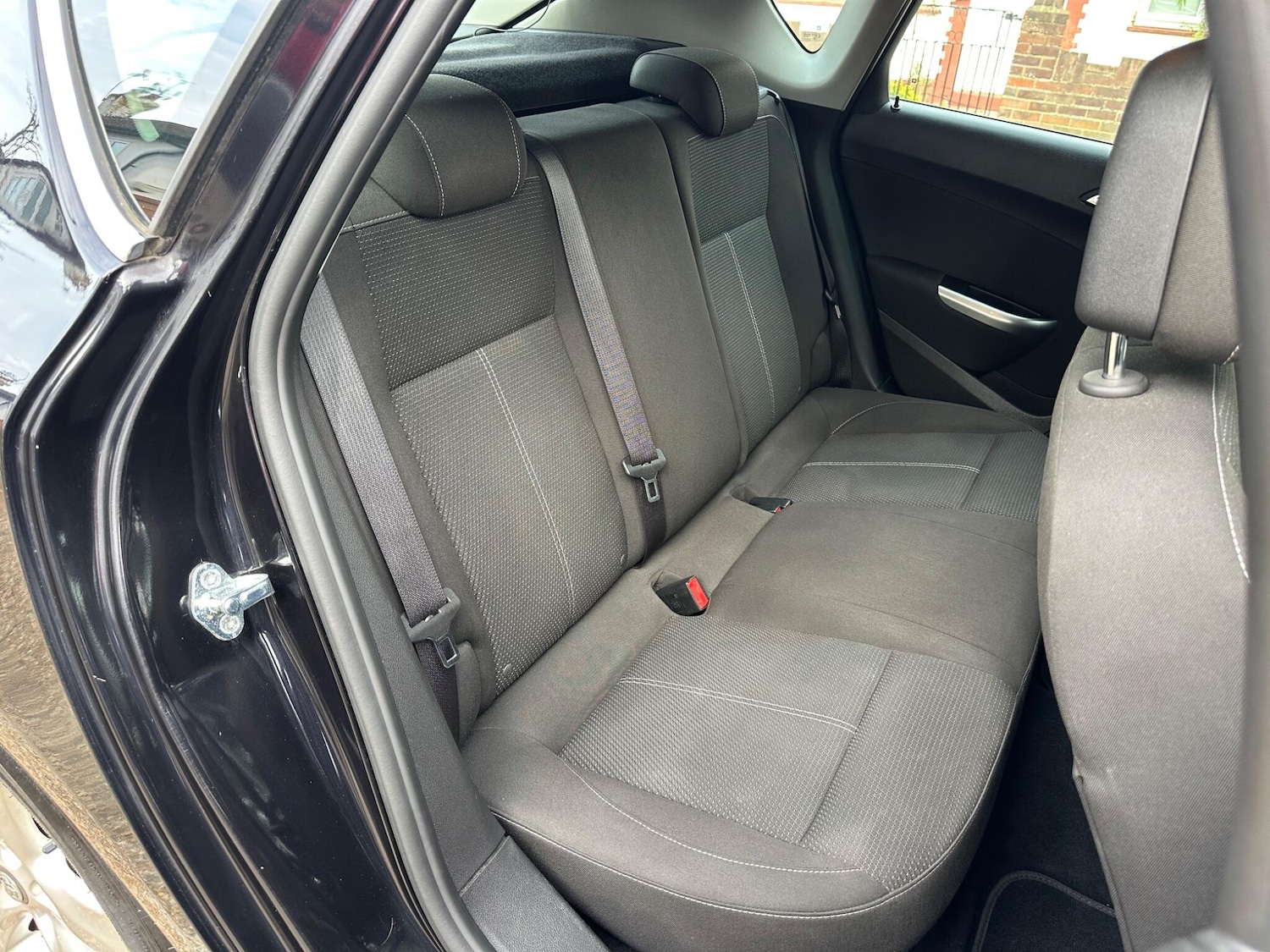 Used Vauxhall Astra 2010 for sale - 76562218: Photo 14