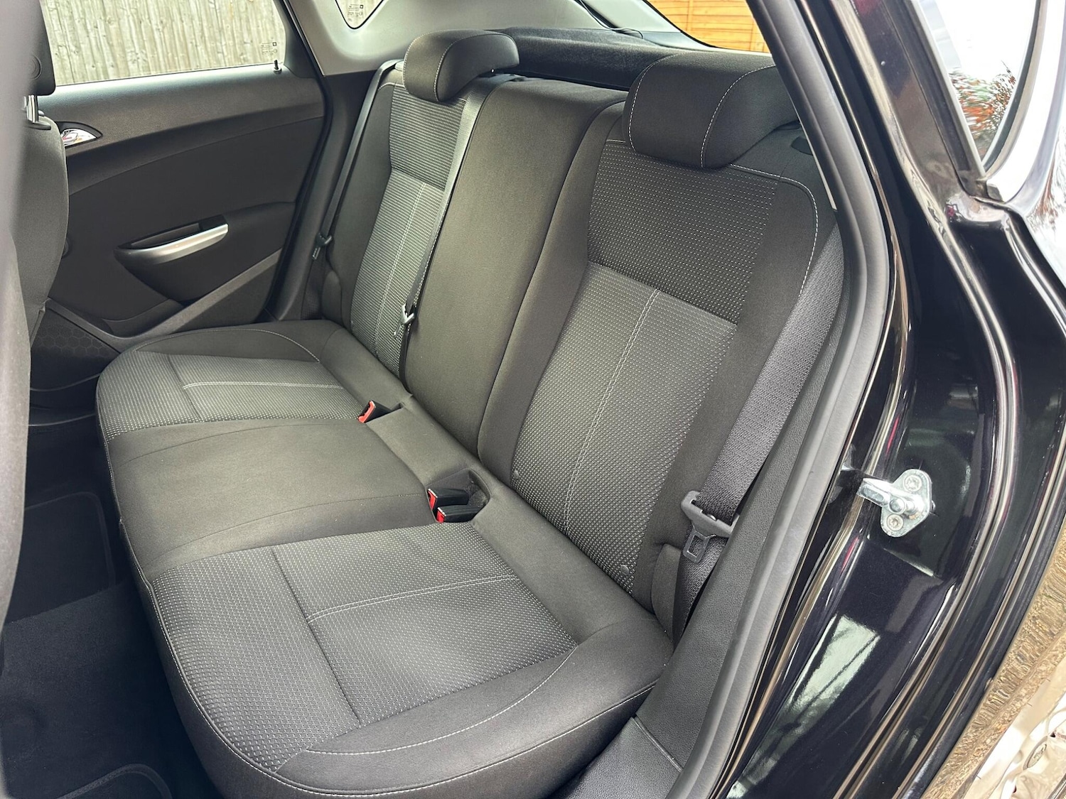 Used Vauxhall Astra 2010 for sale - 76562218: Photo 15