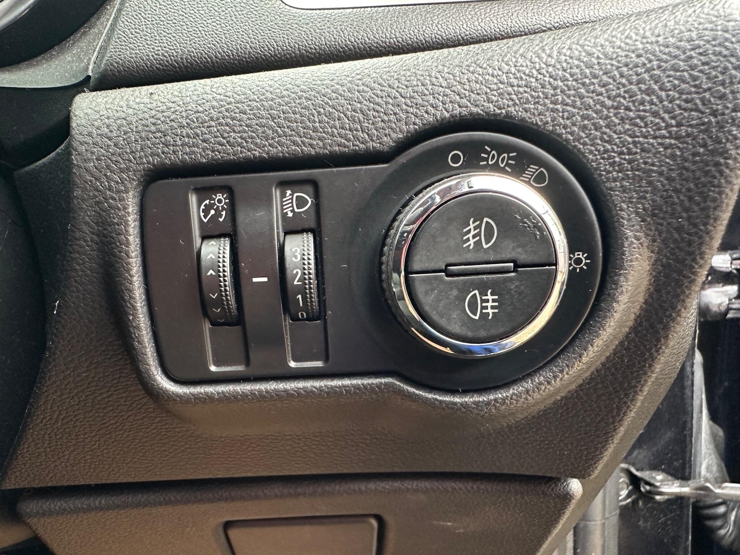 Used Vauxhall Astra 2010 for sale - 76562218: Photo 17