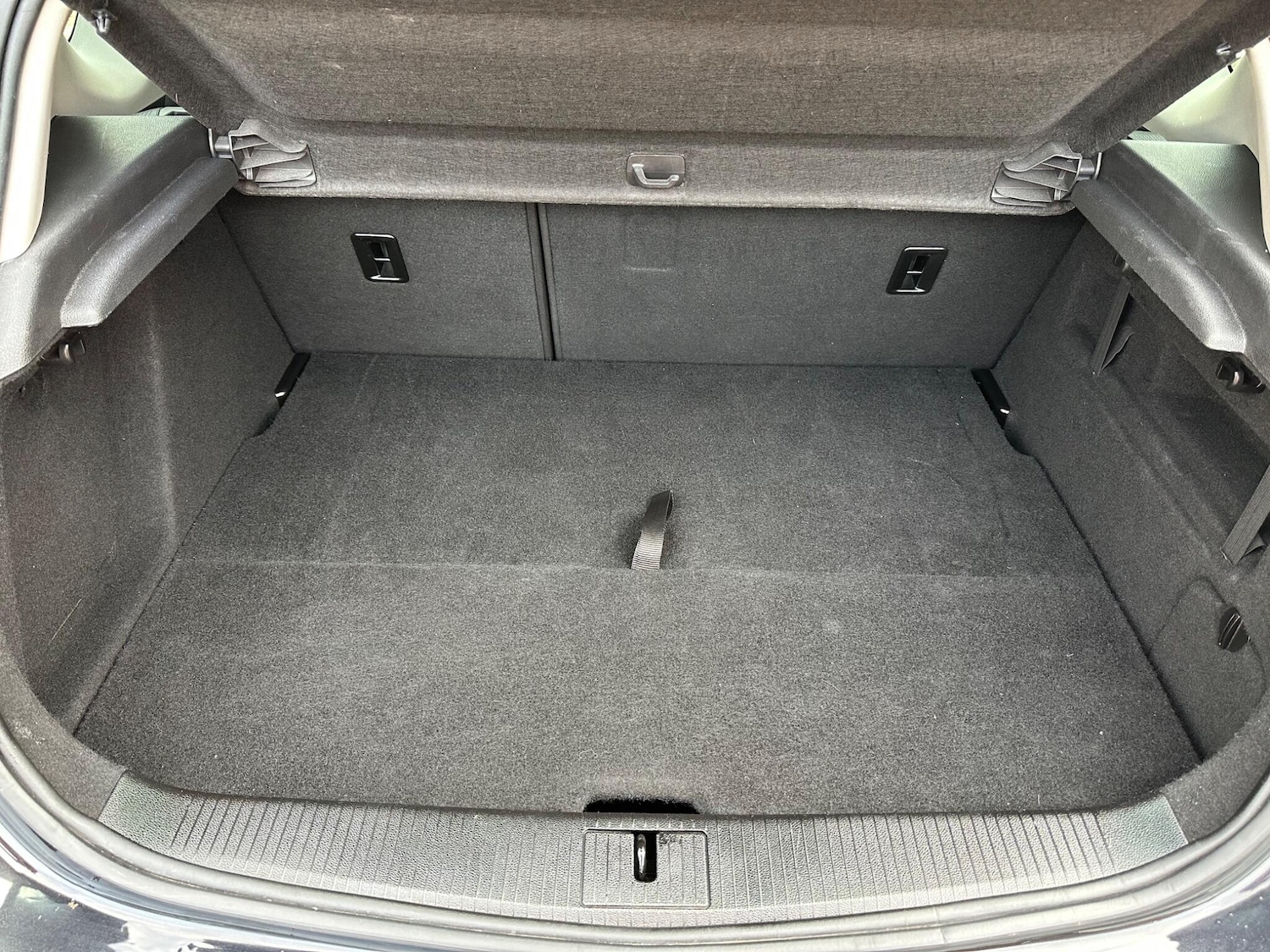 Used Vauxhall Astra 2010 for sale - 76562218: Photo 24