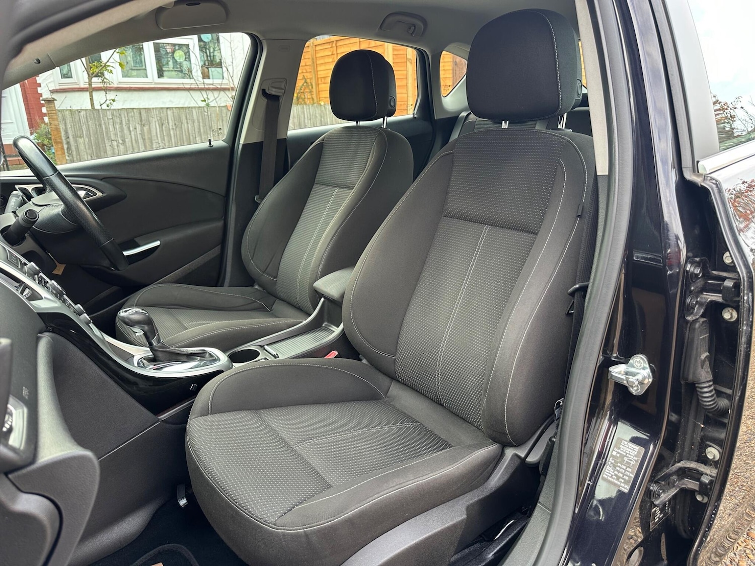 Used Vauxhall Astra 2010 for sale - 76562218: Photo 27