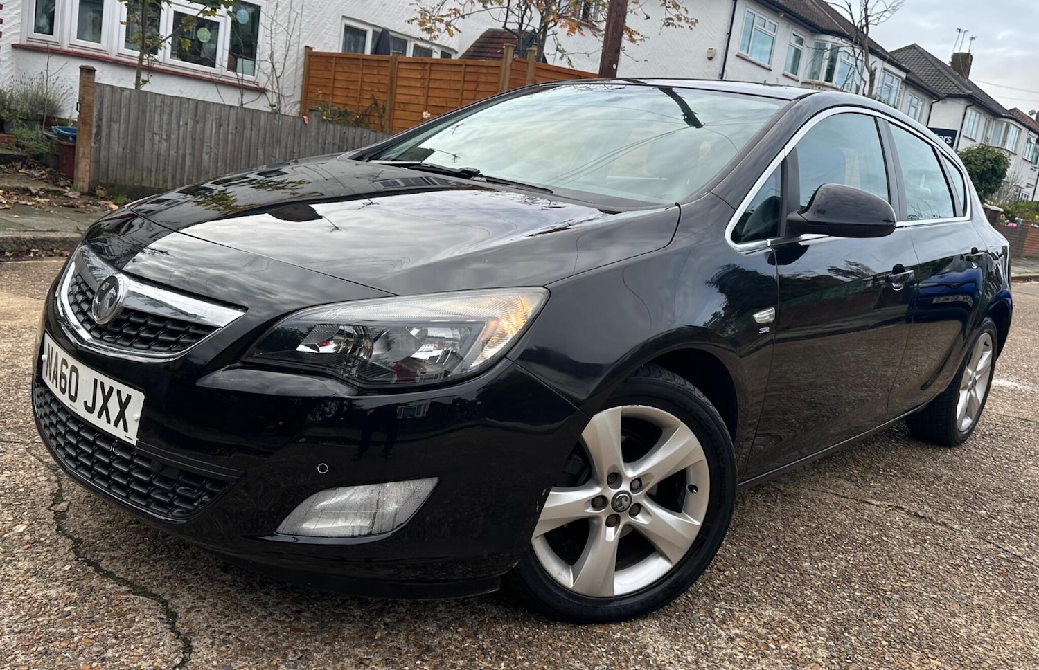 Used Vauxhall Astra 2010 for sale - 76562218: Photo 3