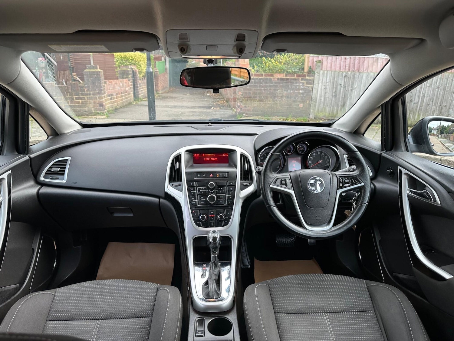 Used Vauxhall Astra 2010 for sale - 76562218: Photo 9