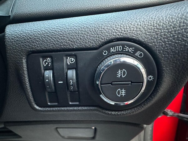 Used Vauxhall Astra GTC 2013 for sale - 75237372: Photo 16