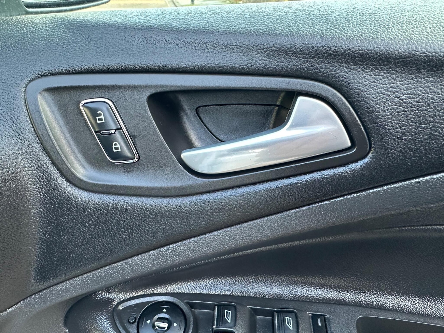 Used Ford Kuga 2014 for sale - 77560011: Photo 19