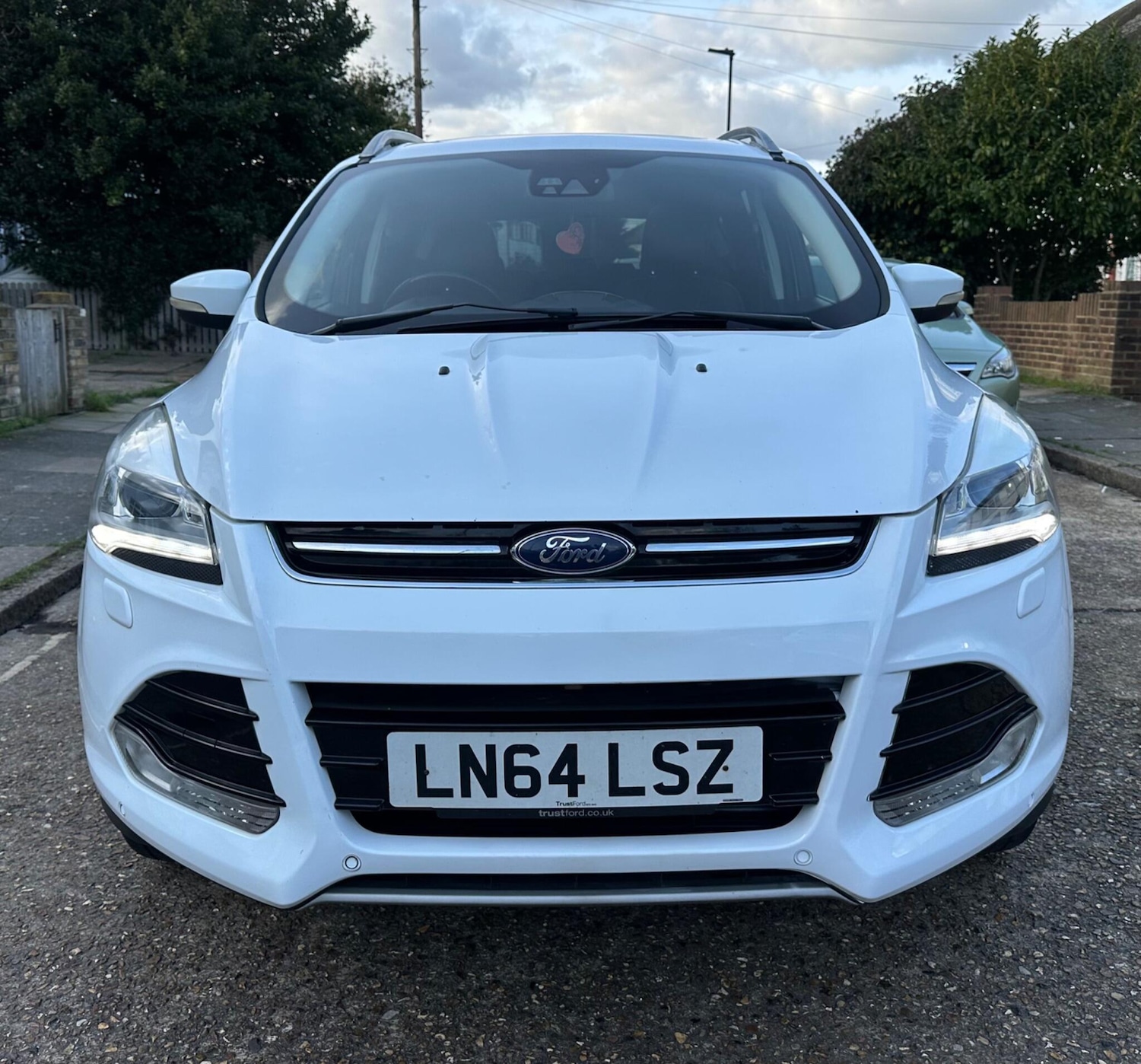 Used Ford Kuga 2014 for sale - 77560011: Photo 2