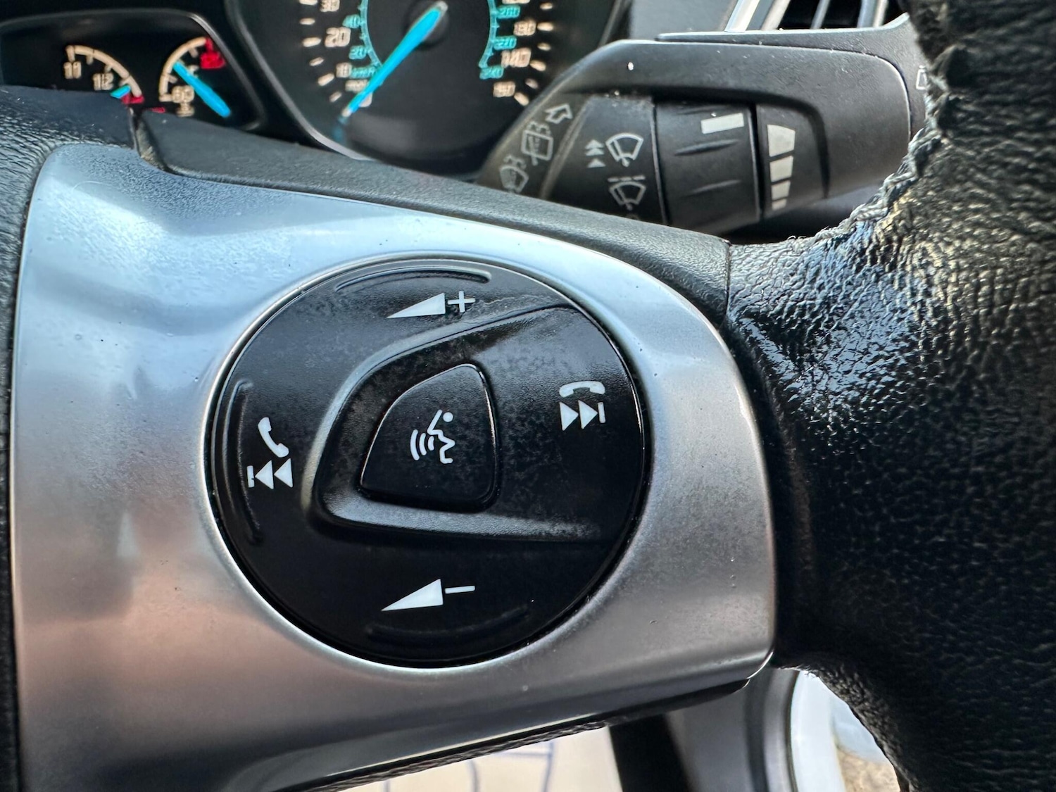 Used Ford Kuga 2014 for sale - 77560011: Photo 25