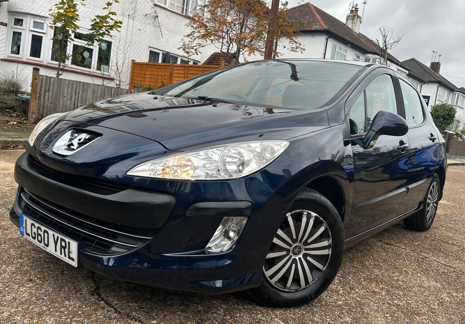 Used Peugeot 308 2010 for sale - 76572183: Photo 3