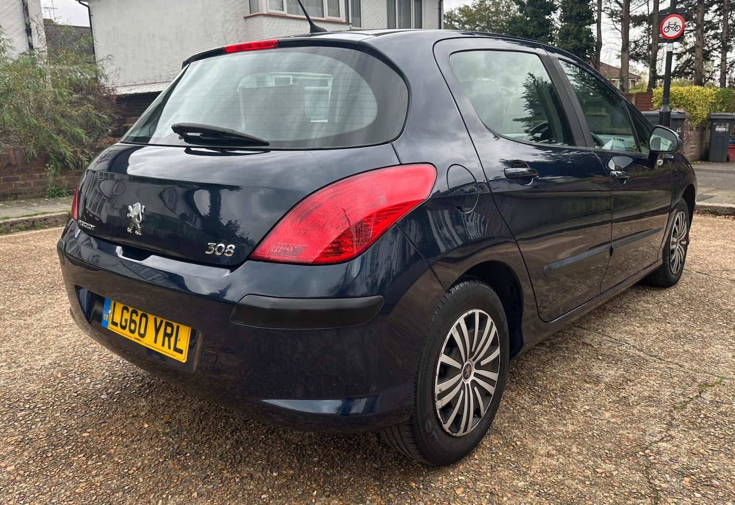 Used Peugeot 308 2010 for sale - 76572183: Photo 8