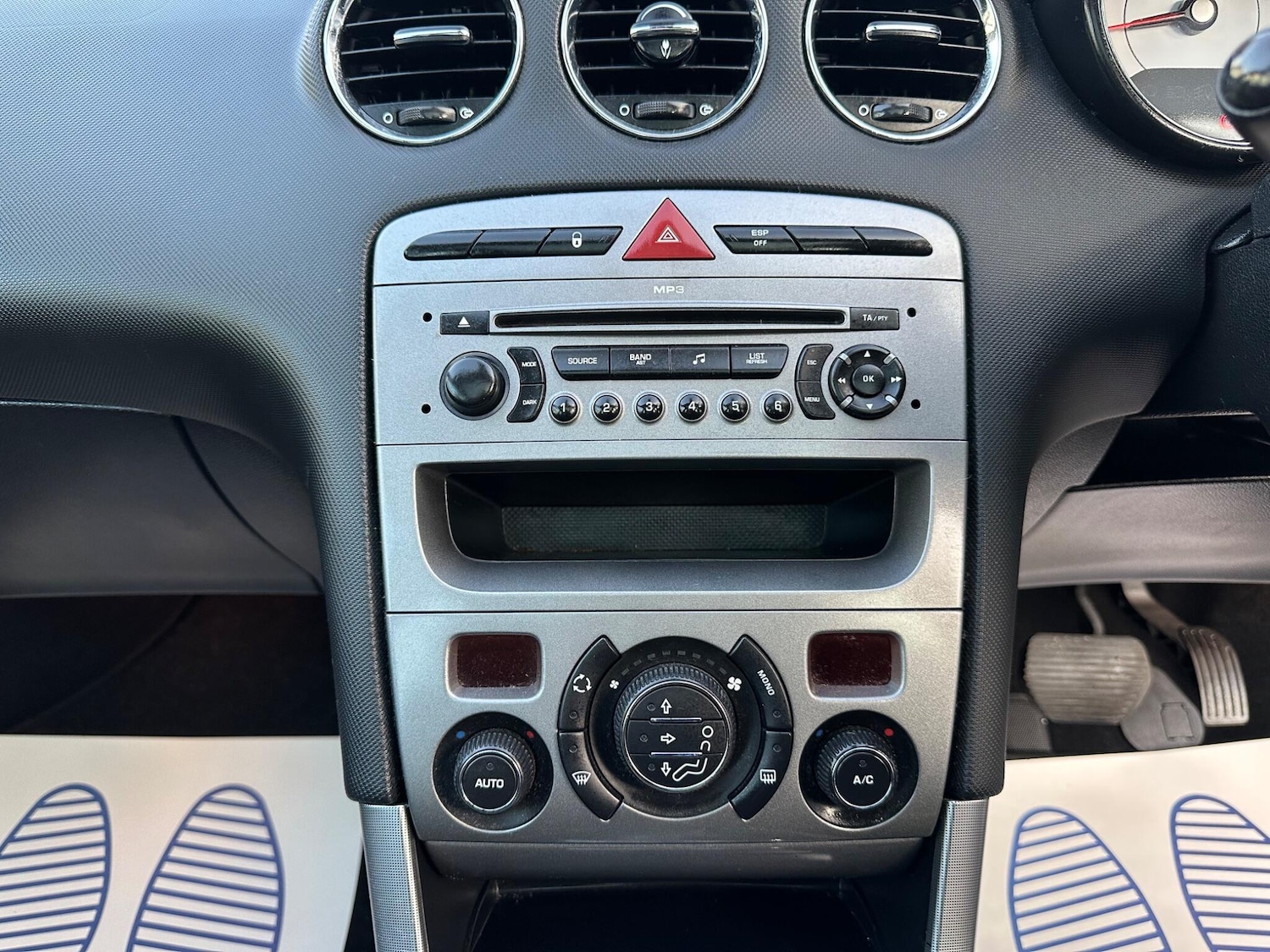 Used Peugeot 308 2008 for sale - 77808484: Photo 30