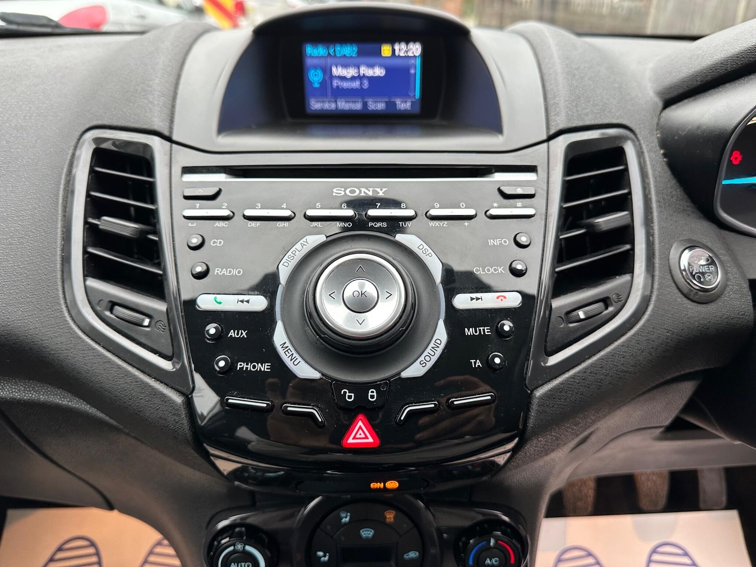 Used Ford Fiesta 2013 for sale - 77040798: Photo 30