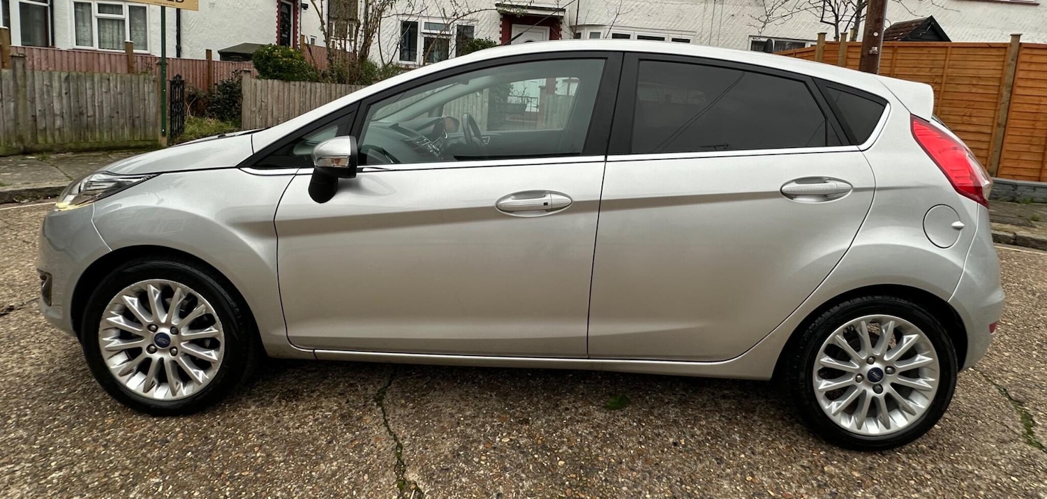 Used Ford Fiesta 2013 for sale - 77040798: Photo 5