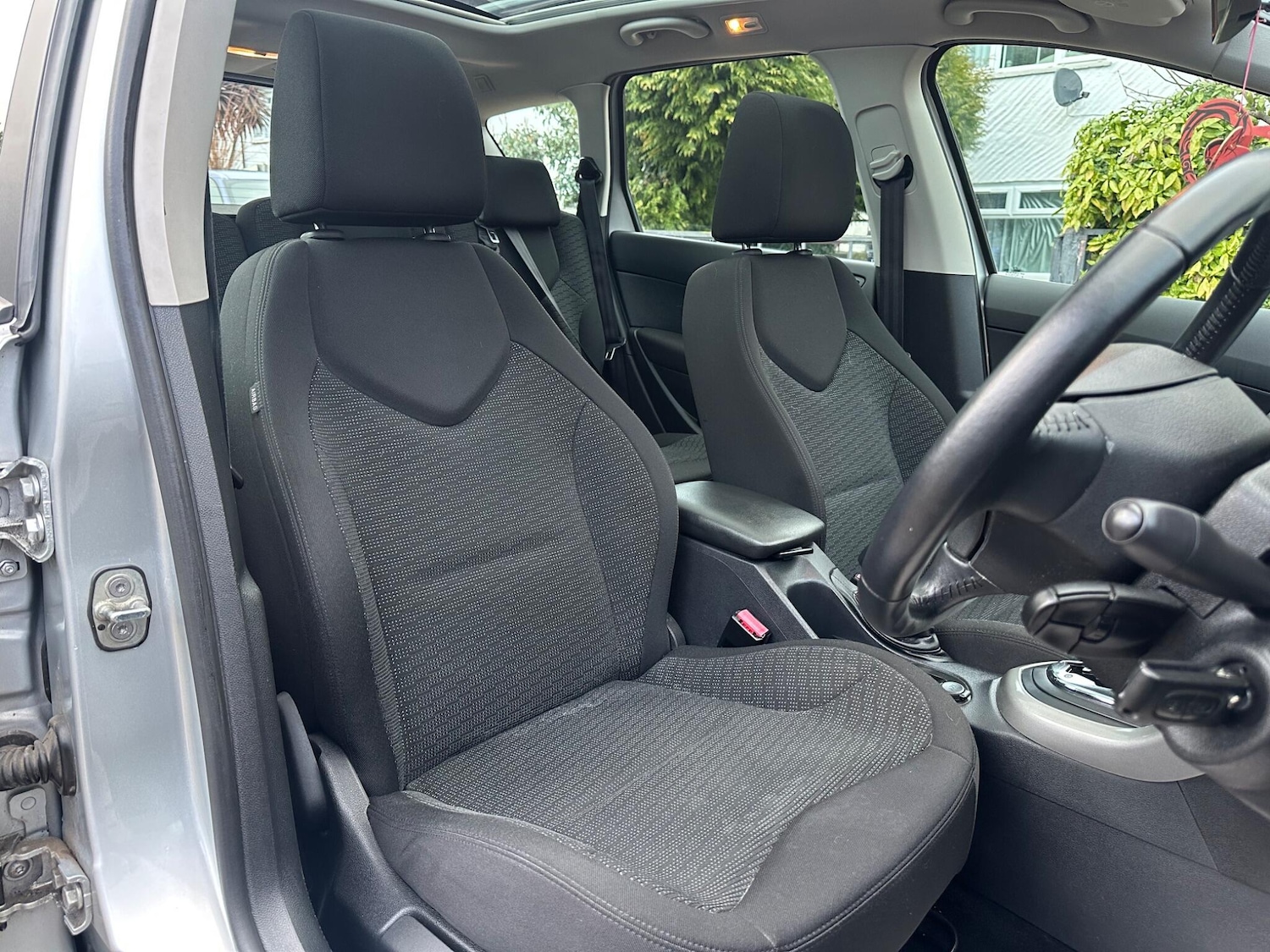 Used Peugeot 308 2010 for sale - 77403889: Photo 11