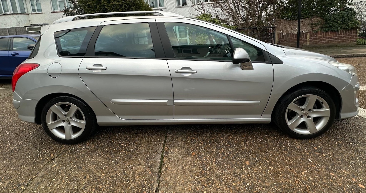 Used Peugeot 308 2010 for sale - 77403889: Photo 7
