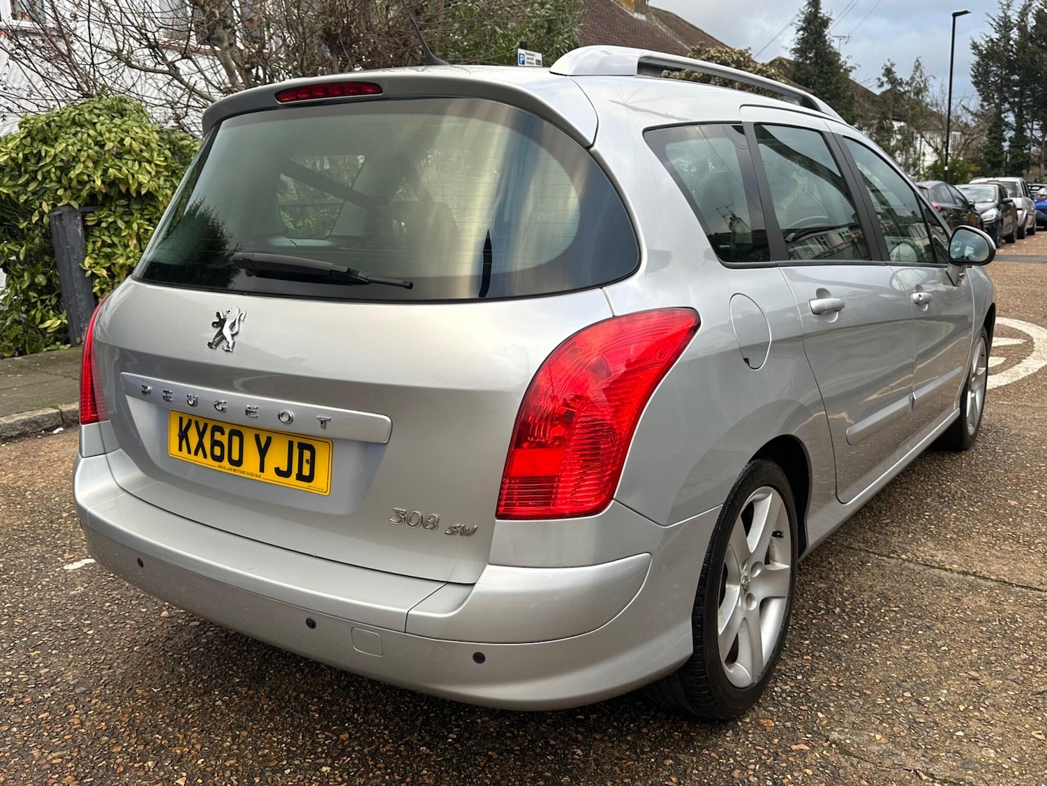 Used Peugeot 308 2010 for sale - 77403889: Photo 8