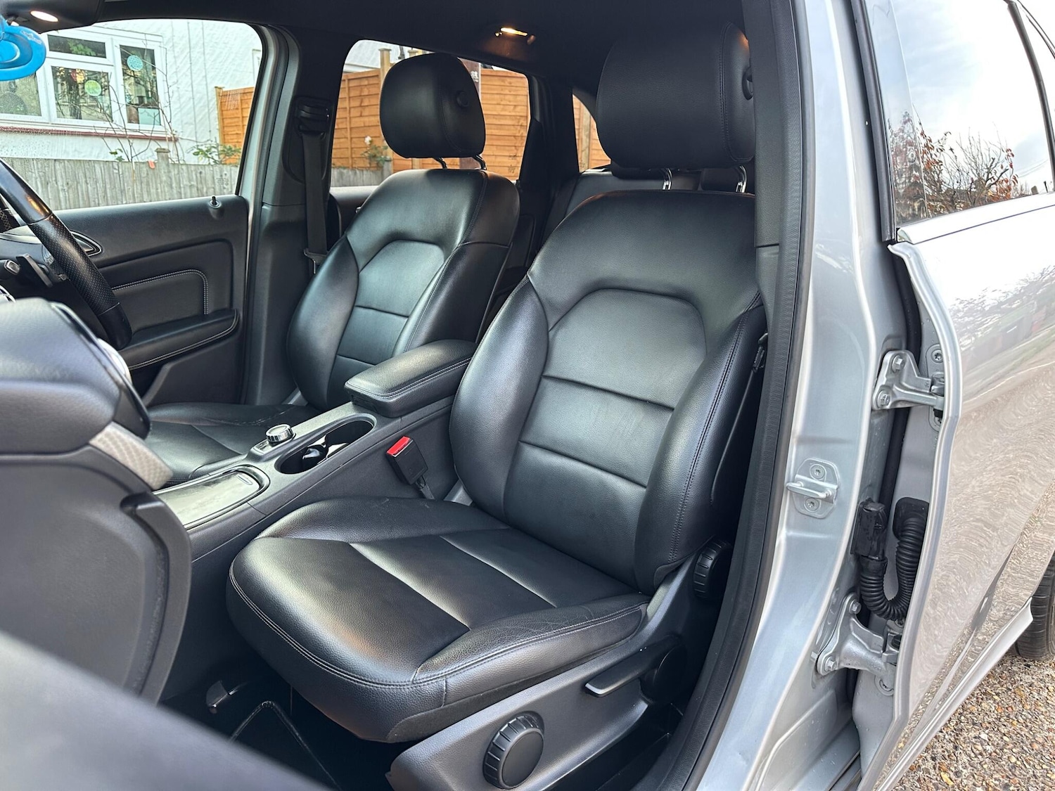 Used Mercedes-Benz B Class 2012 for sale - 76012529: Photo 31