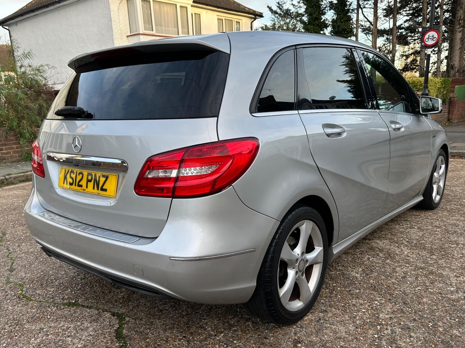 Used Mercedes-Benz B Class 2012 for sale - 76012529: Photo 8
