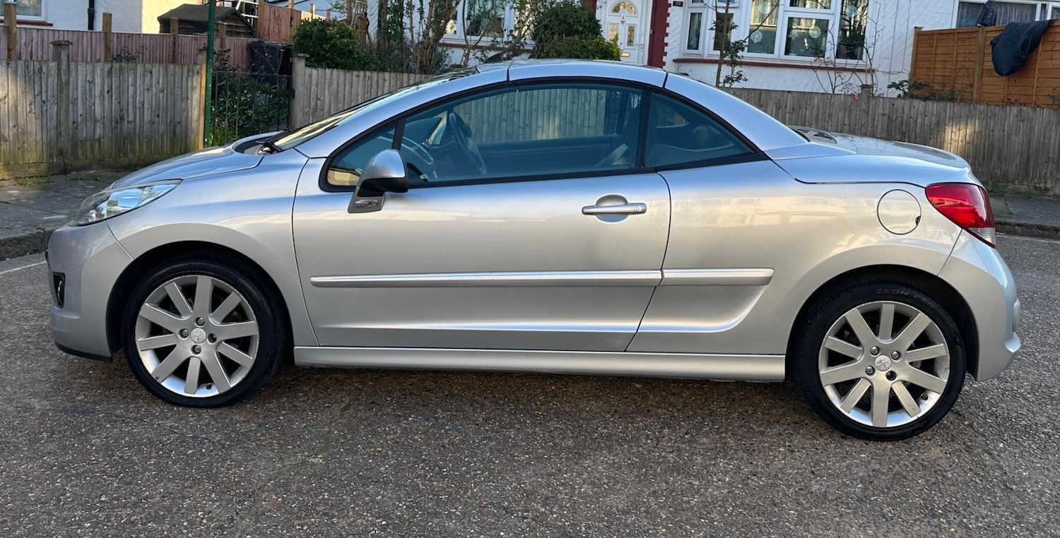 Used Peugeot 207 2014 for sale - 77940353: Photo 10