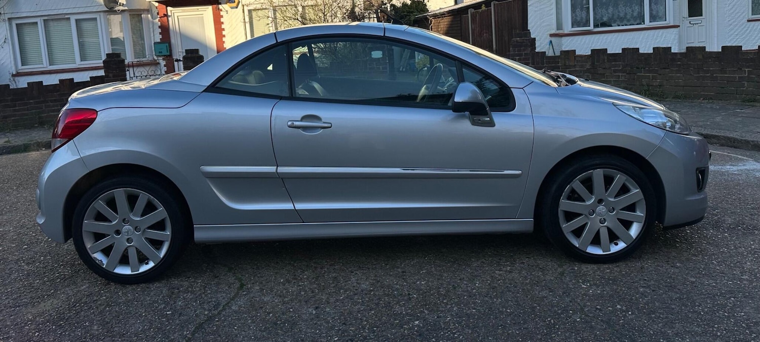 Used Peugeot 207 2014 for sale - 77940353: Photo 13